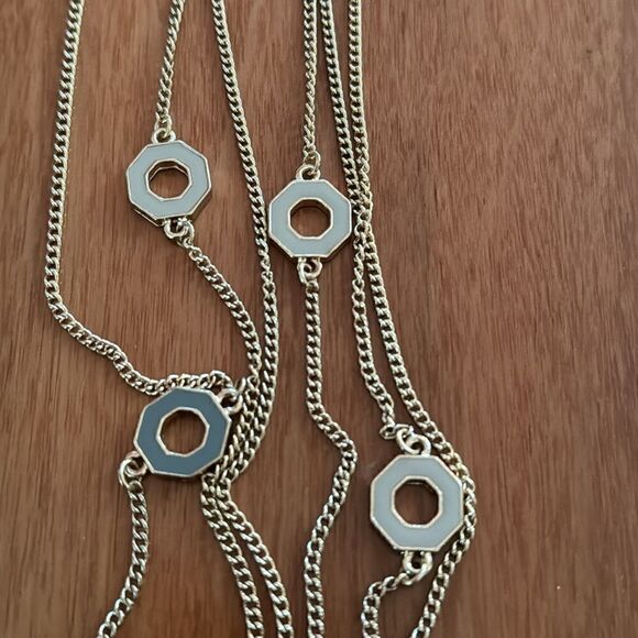 Bundle of 2 long necklaces and one bangel - Picture 3 of 7